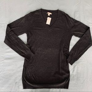 NWT GAP Maternity V-Neck Sweater